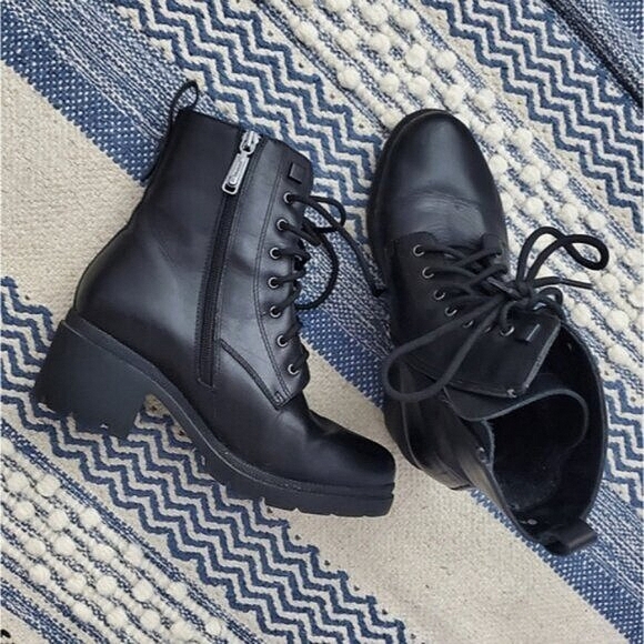 Blondo Shoes - Rare Blondo Waterproof "Novella" Insulated Winter Lace-up Boots- 7.5W